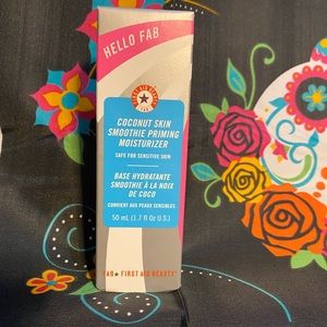First Aid Beauty - Coconut Skin Smoothie priming moisturizer